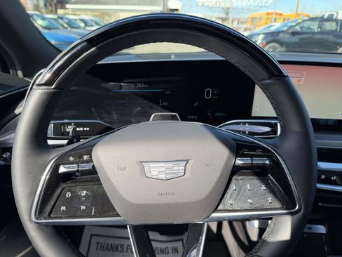 Used 2024 Cadillac Lyriq Luxury w/ LPO, Floor Liner Package AWD/4WD image 24