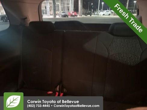 Used 2013 GMC Acadia SLE image 13