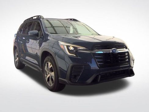 Used 2025 Subaru Ascent Premium AWD/4WD image 4