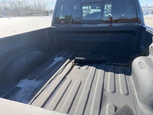 Used 2017 RAM 1500 Sport w/ Sport Premium Group image 39