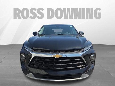 Used 2024 Chevrolet Blazer LT FWD image 2