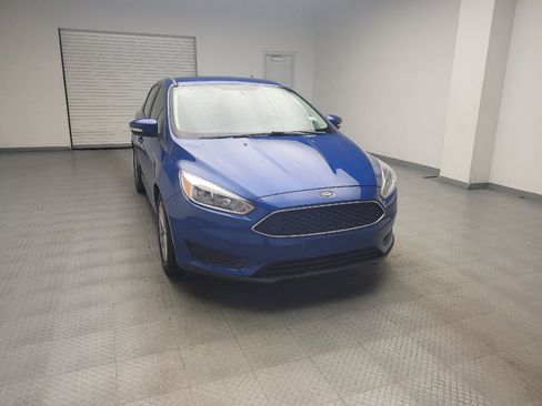 Used 2018 Ford Focus SE w/ Cold Weather Package FWD image 14