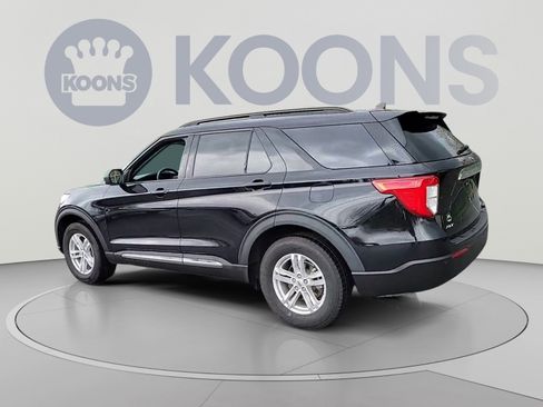 Used 2021 Ford Explorer XLT AWD/4WD image 10
