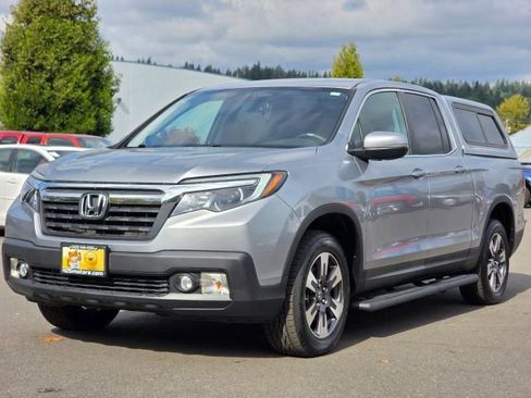 Used 2017 Honda Ridgeline RTL-T image 3