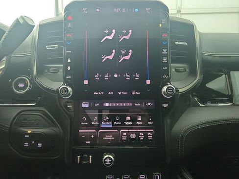 New 2026 RAM 2500 Limited AWD/4WD image 27