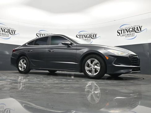 Used 2021 Hyundai Sonata SE FWD image 17