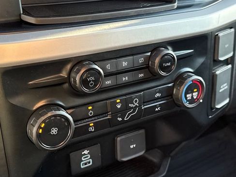 Used 2023 Ford F250 XLT w/ FX4 Off-Road Package image 18