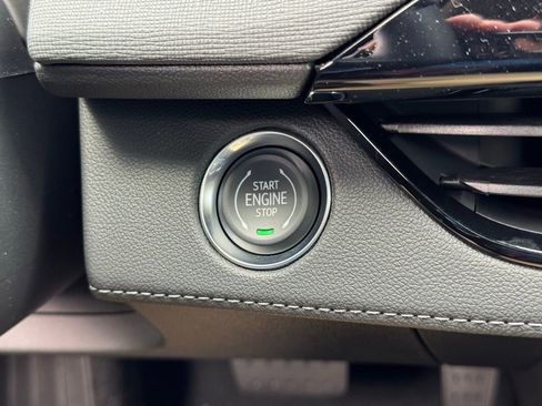 New 2025 Buick Enclave Sport Touring w/ Super Cruise Package image 28