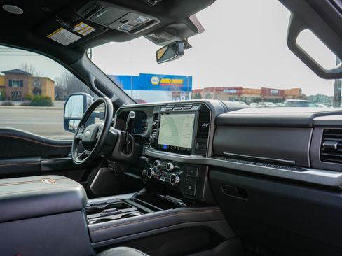 Used 2024 Ford F250 Platinum w/ Tremor Off-Road Package image 35