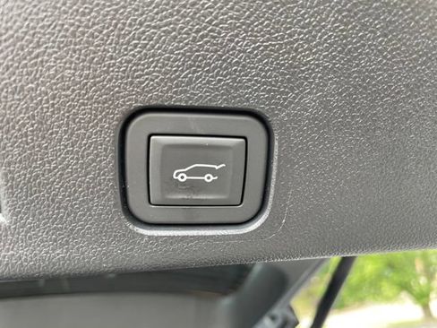 Used 2026 Chevrolet Traverse Z71 w/ Enhanced Driving Package AWD/4WD image 47