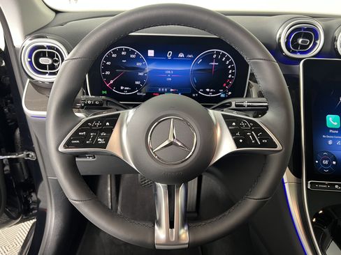 Used 2025 Mercedes-Benz GLC 350e 4MATIC image 28