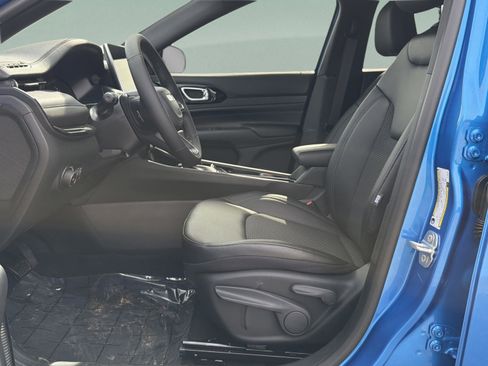 New 2026 Jeep Compass Latitude image 39