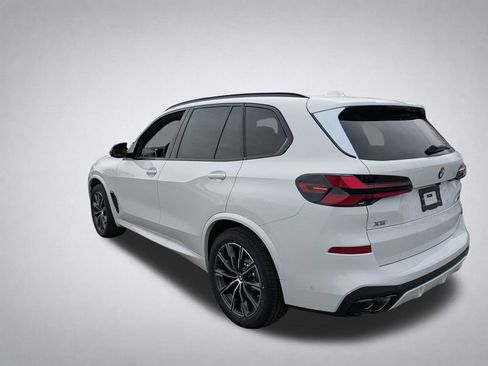 New 2026 BMW X5 M60i w/ Climate Comfort Package image 6