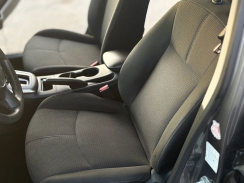 Used 2018 Nissan Sentra S w/ S Midnight Style Package image 11