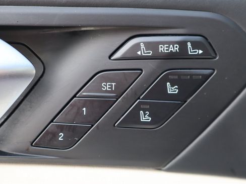 Used 2023 BMW X7 M60i w/ Executive Package AWD/4WD image 58