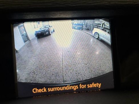 Used 2011 Toyota Sienna LE w/ Towing Pkg FWD image 15