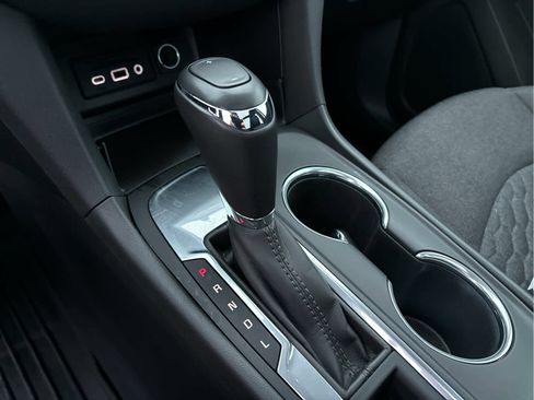 Used 2019 Chevrolet Equinox LT image 22