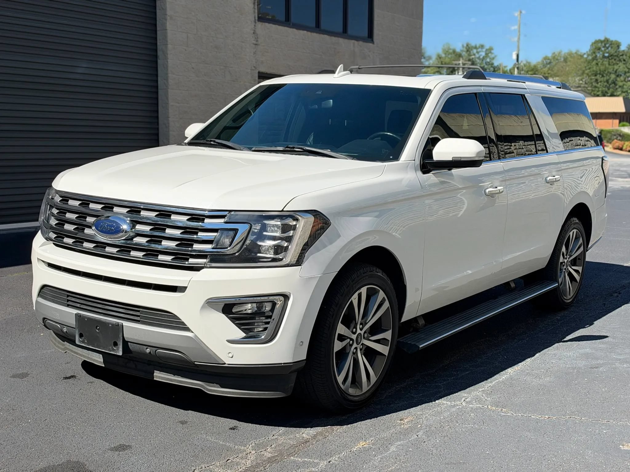 Used 2020 Ford Expedition Max Limited w/ Equipment Group 302A RWD image 2