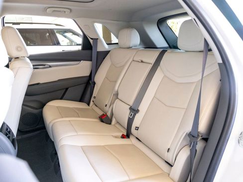 Used 2021 Cadillac XT5 Premium Luxury image 29