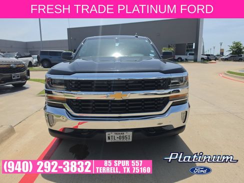 Used 2017 Chevrolet Silverado 1500 LT w/ All Star Edition AWD/4WD image 2