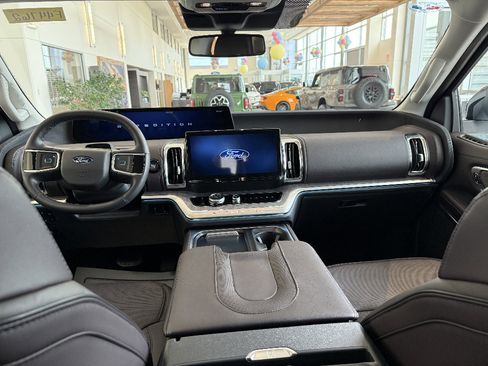 New 2026 Ford Expedition Max Platinum w/ Platinum Ultimate Package image 5