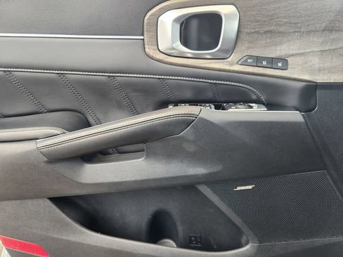 Used 2022 Kia Sorento SX Prestige AWD/4WD image 19