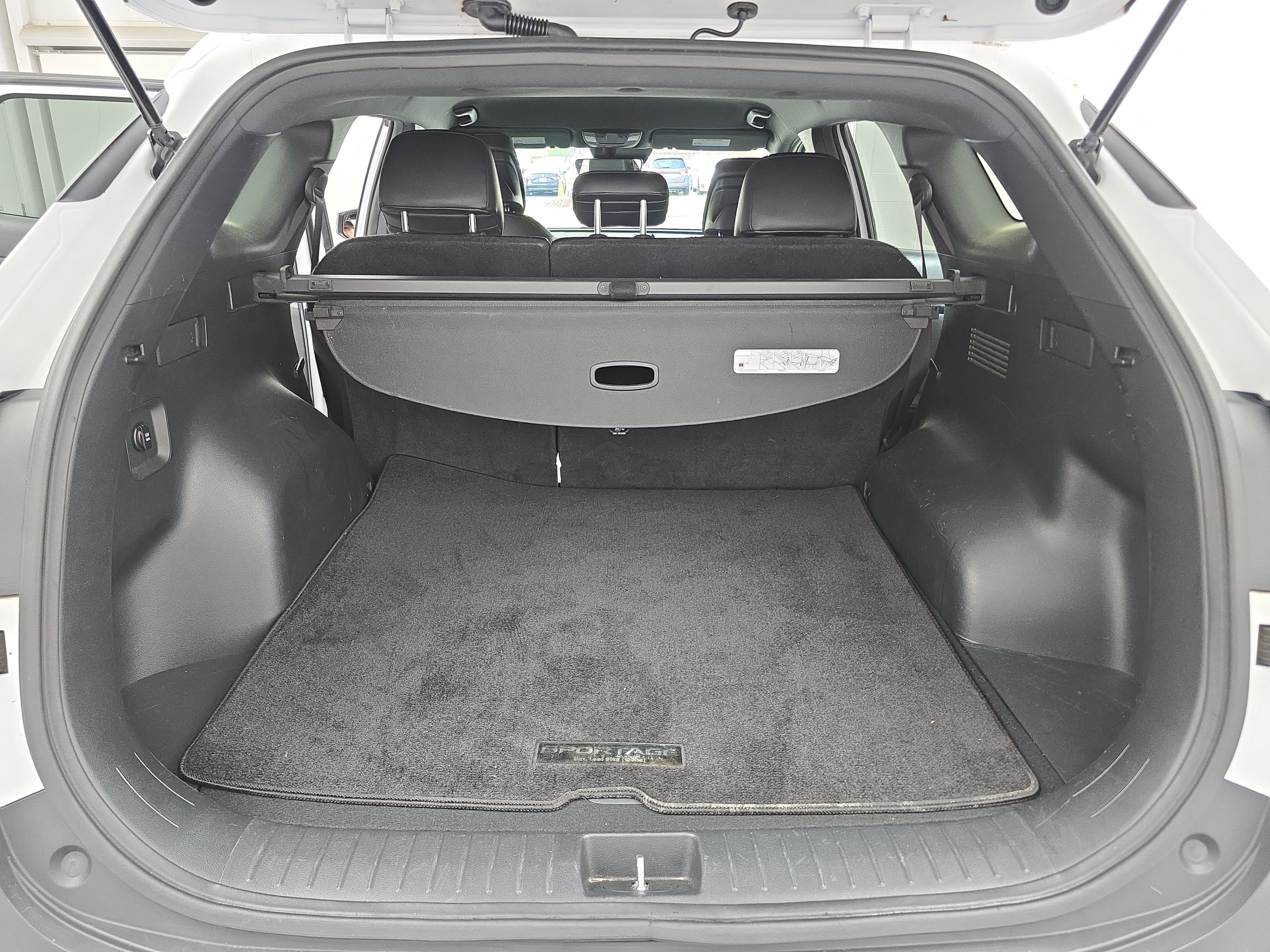 Used 2024 Kia Sportage X-Line AWD/4WD image 12