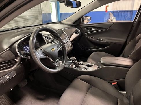 Used 2022 Chevrolet Malibu LT image 23