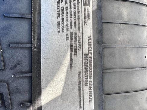Used 2012 Chevrolet Express 2500 RWD image 22