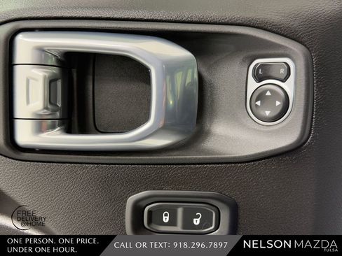 Used 2024 Jeep Wrangler Unlimited Sport AWD/4WD image 19