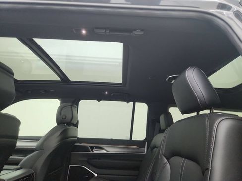 New 2026 Jeep Grand Wagoneer L Limited AWD/4WD image 31