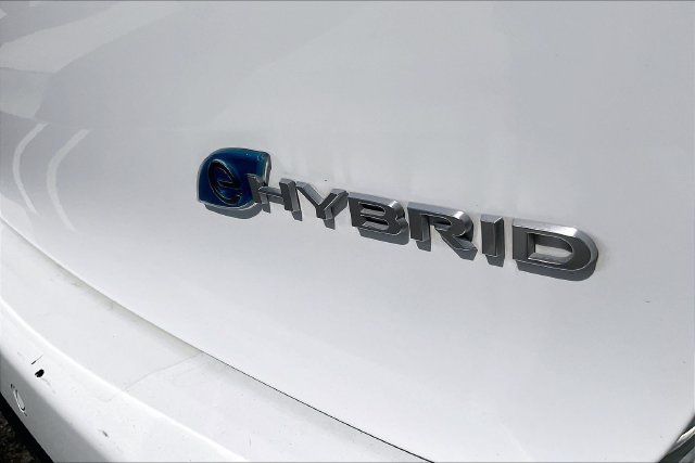 Used 2023 Chrysler Pacifica Pinnacle FWD image 7