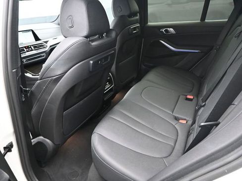 Used 2021 BMW X5 sDrive40i w/ Convenience Package image 18