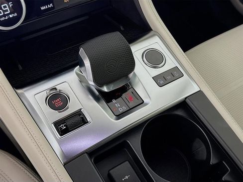 New 2026 Jaguar F-PACE SVR image 19