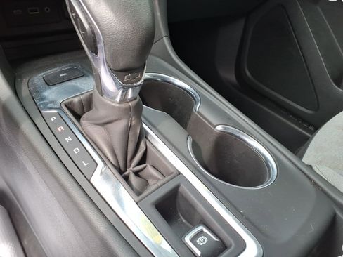 Used 2023 Chevrolet Equinox LS image 21