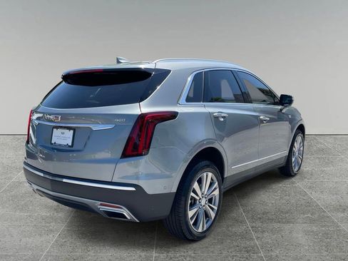 Certified 2024 Cadillac XT5 Premium Luxury w/ Technology Package FWD image 5