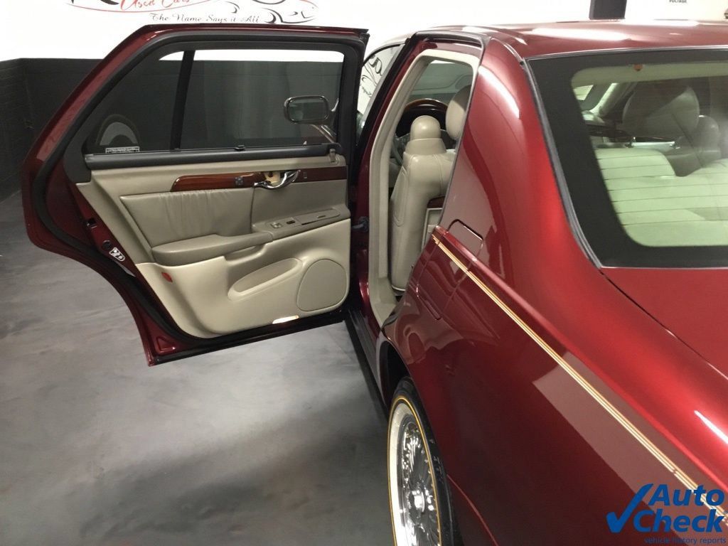 Used 2000 Cadillac De Ville DHS w/ Safety/Security Pkg FWD image 27