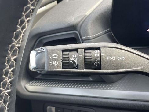 Used 2024 Chevrolet Traverse LT image 21