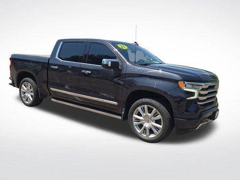 Used 2023 Chevrolet Silverado 1500 High Country w/ High Country Premium Package AWD/4WD image 9