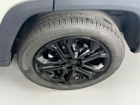 Used 2022 Jeep Compass Limited AWD/4WD image 29