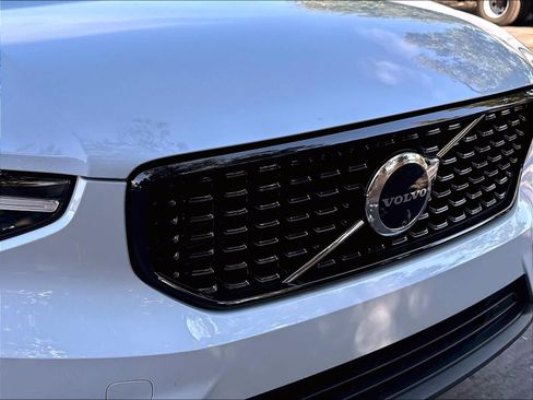 New 2026 Volvo XC40 B5 Plus w/ Climate Package AWD/4WD image 34