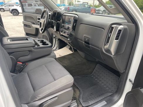 Used 2018 Chevrolet Silverado 1500 LT w/ Rally 2 Edition AWD/4WD image 18