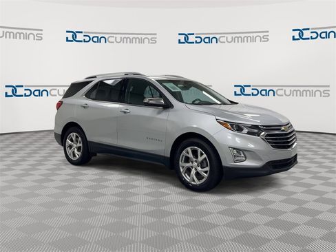 Used 2020 Chevrolet Equinox Premier image 2