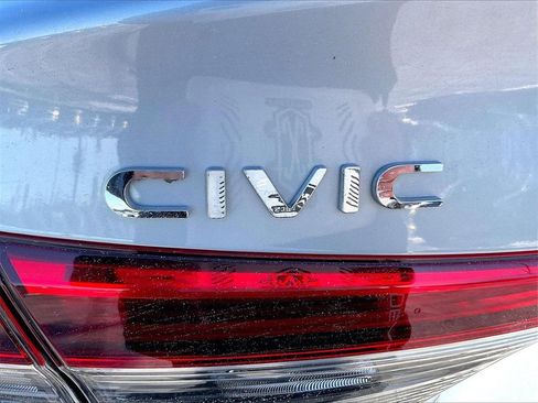 Used 2022 Honda Civic EX image 28