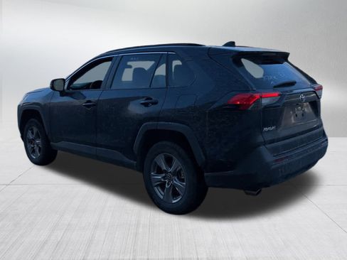 Used 2025 Toyota RAV4 XLE image 4