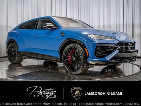 Used 2025 Lamborghini Urus SE image 1