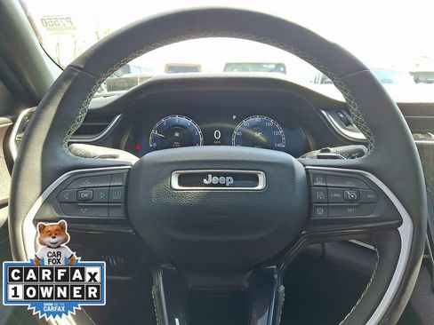 Used 2023 Jeep Grand Cherokee Altitude image 18