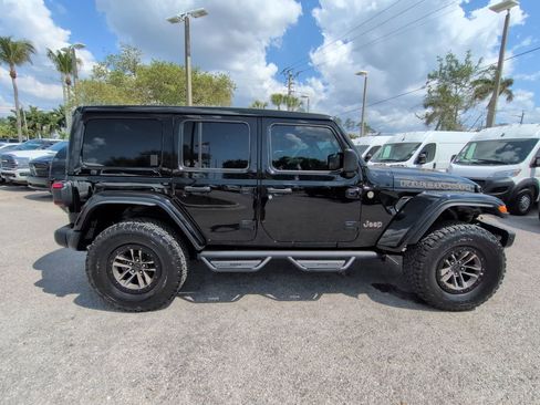Used 2024 Jeep Wrangler Unlimited Rubicon 392 image 4