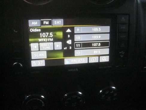 Used 2016 Jeep Patriot Latitude AWD/4WD image 20