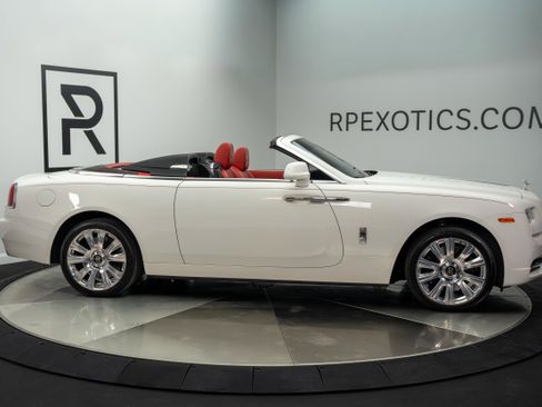 Used 2017 Rolls-Royce Dawn RWD image 42